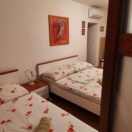 Apartmani Am คิร์ก ภายนอก รูปภาพ