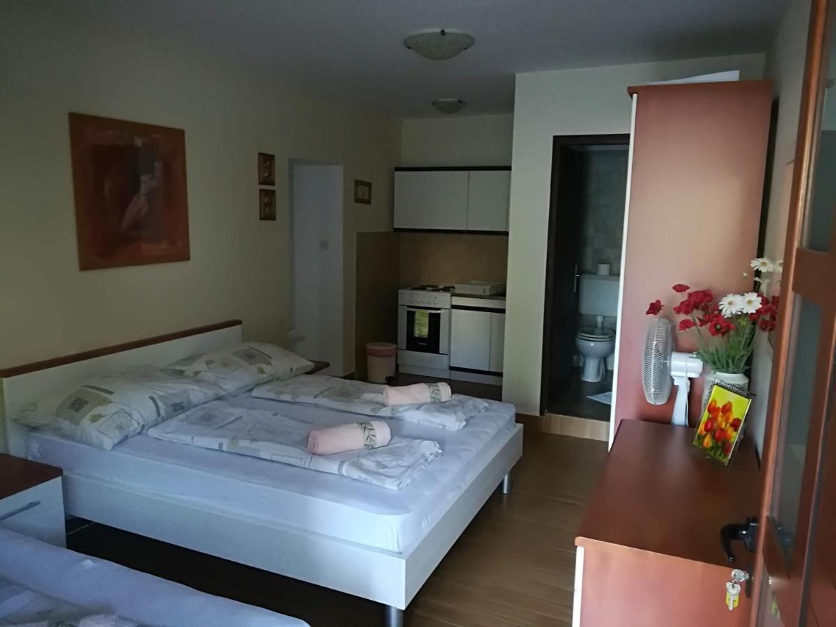 Apartmani Am คิร์ก ภายนอก รูปภาพ